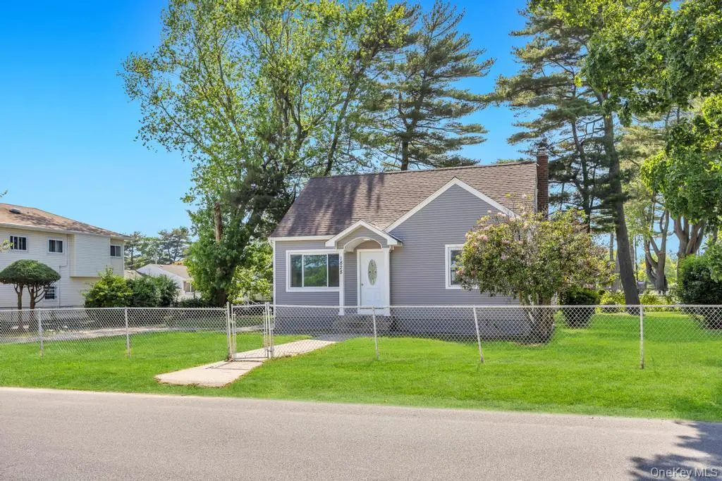 1828 Stein Drive, photo 2