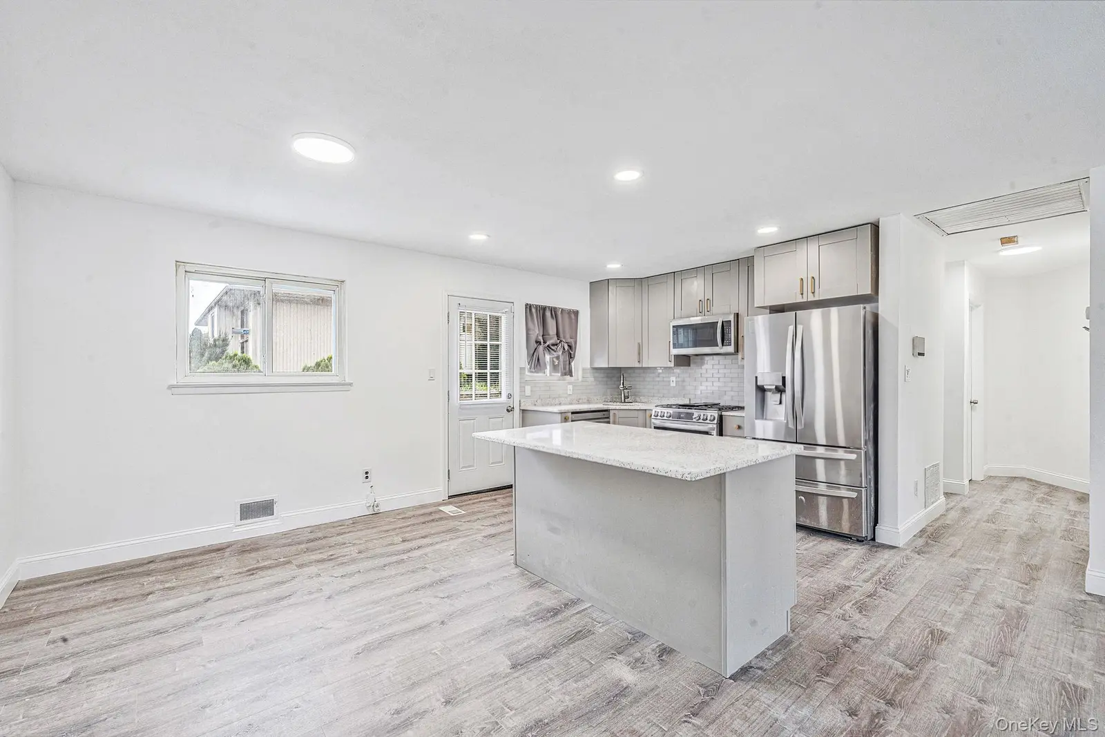 152 Alkier Street, photo 6