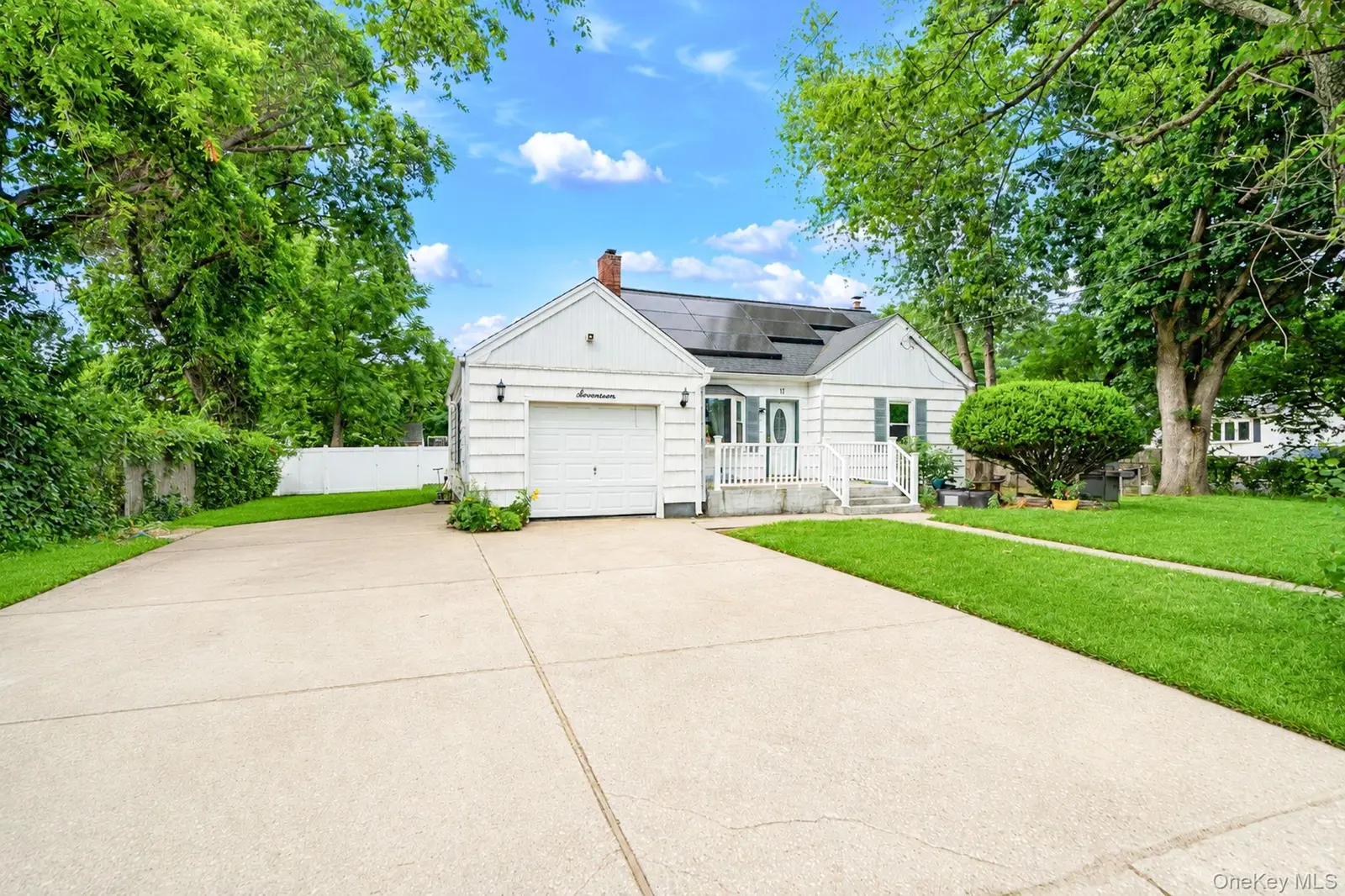 17 Maple Street, photo 2
