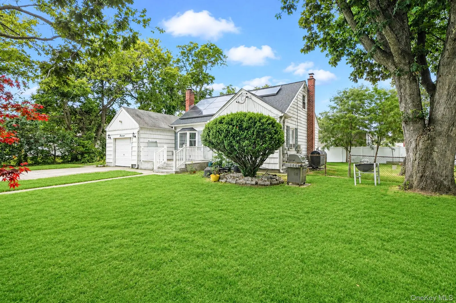17 Maple Street, photo 3
