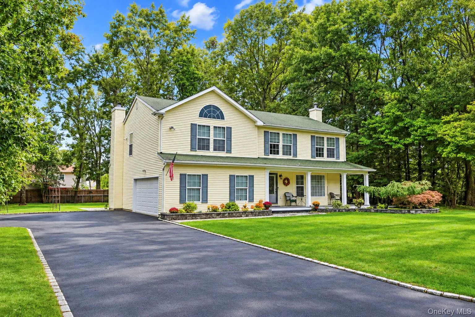 344 Barton Avenue, photo 2