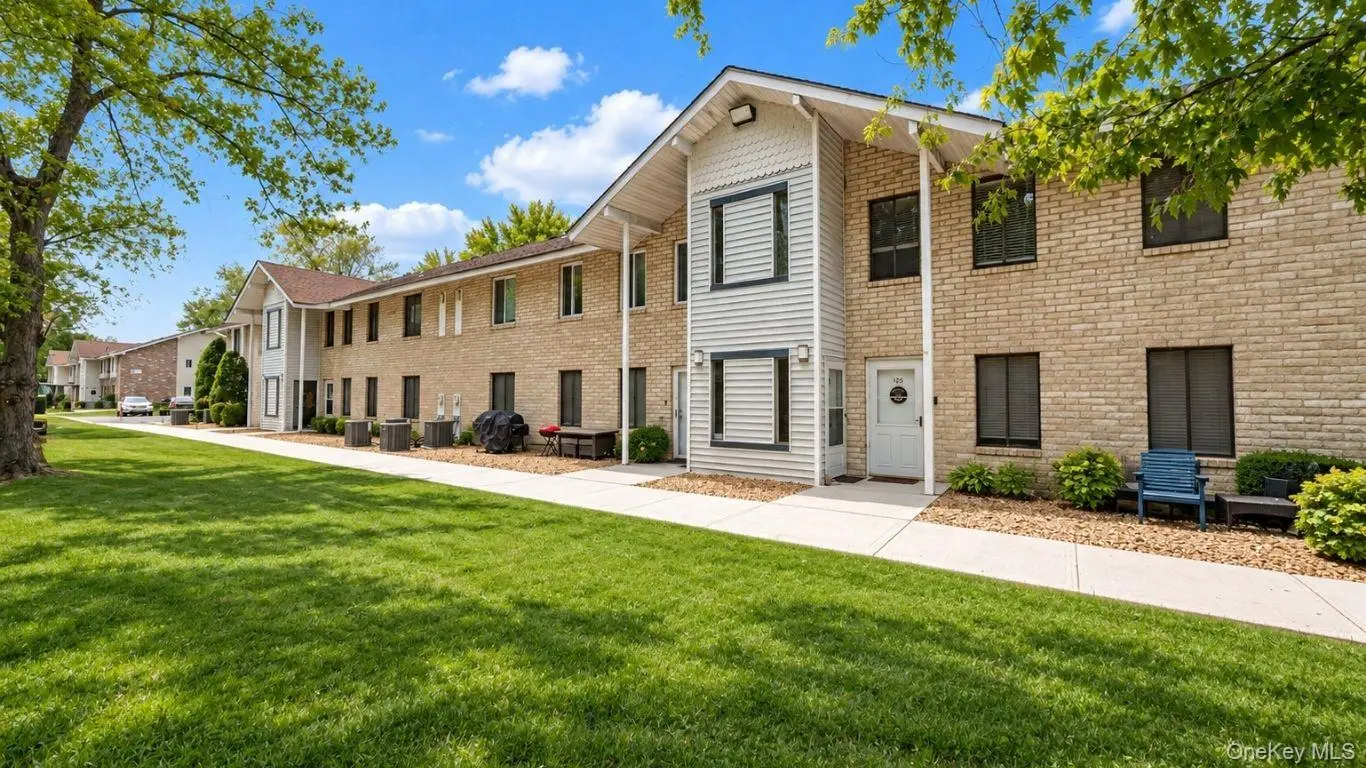 24 Idaho Court , Unit 24, photo 2