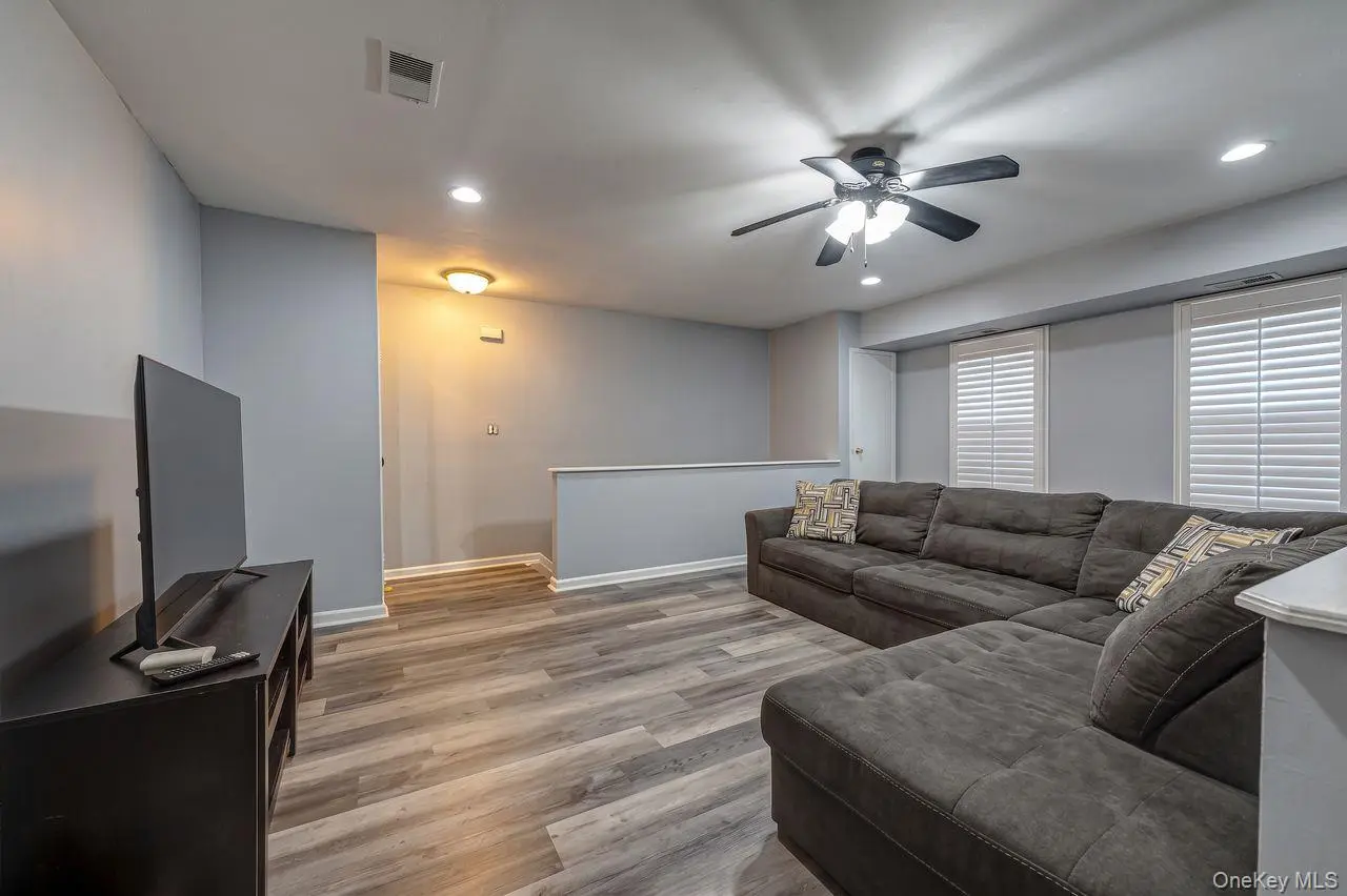 24 Idaho Court , Unit 24, photo 4