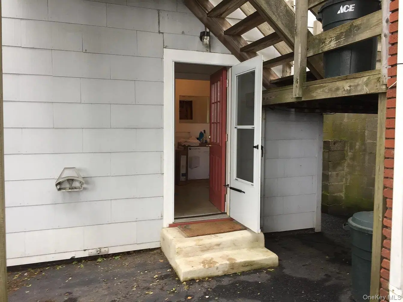206 Broadway, photo 1