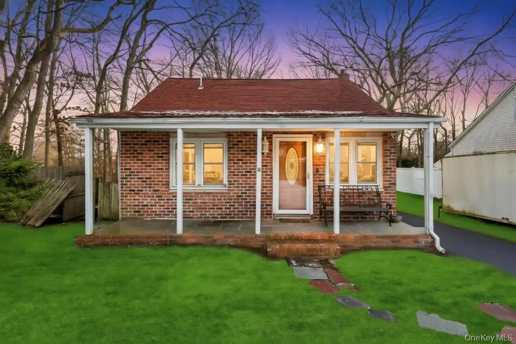 260 Springdale Drive, photo 1