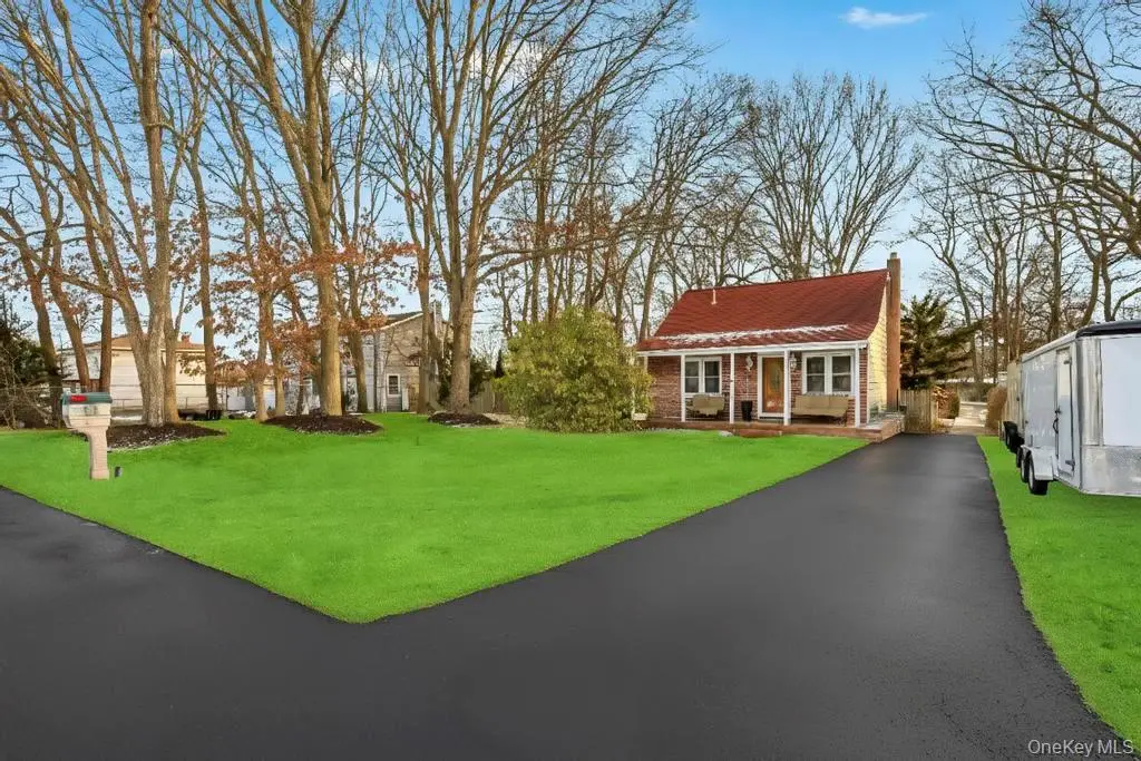 260 Springdale Drive, photo 2