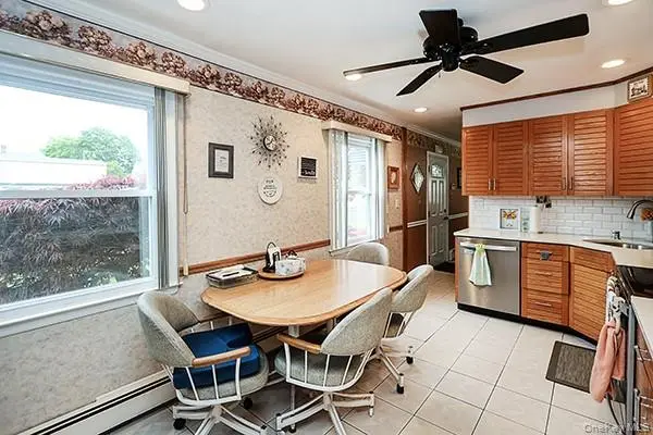 56 Haven Lane, photo 4